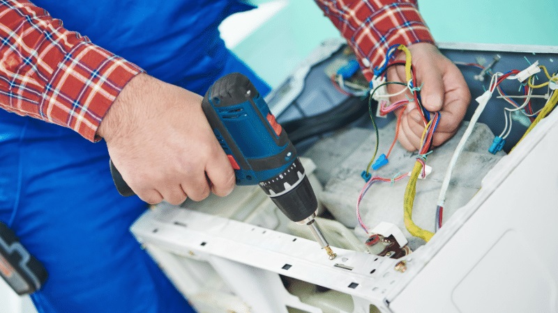 Konak Viessmann Viessmann çamaşır makinesi kart tamiri – Su almama arızası orijinal parça ile giderildi. - Teknik servis örneği